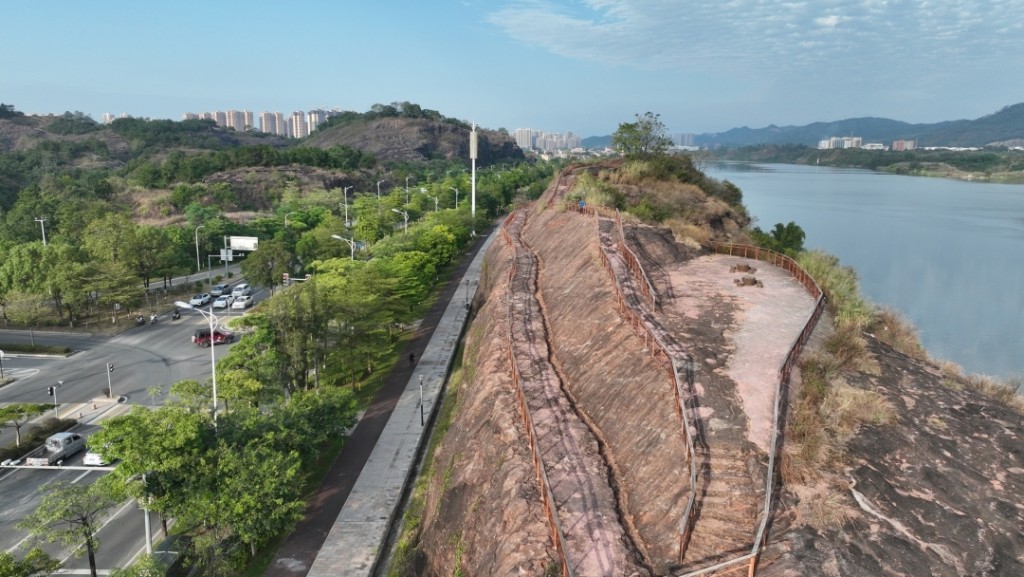 發現地點在河源中華恐龍遺址公園範圍內。（網絡圖片）