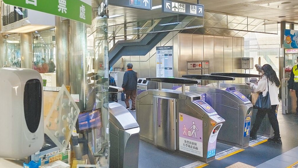 涉事日本公務員被指多次在台灣捷運站及附近範圍偷拍。中時新聞網