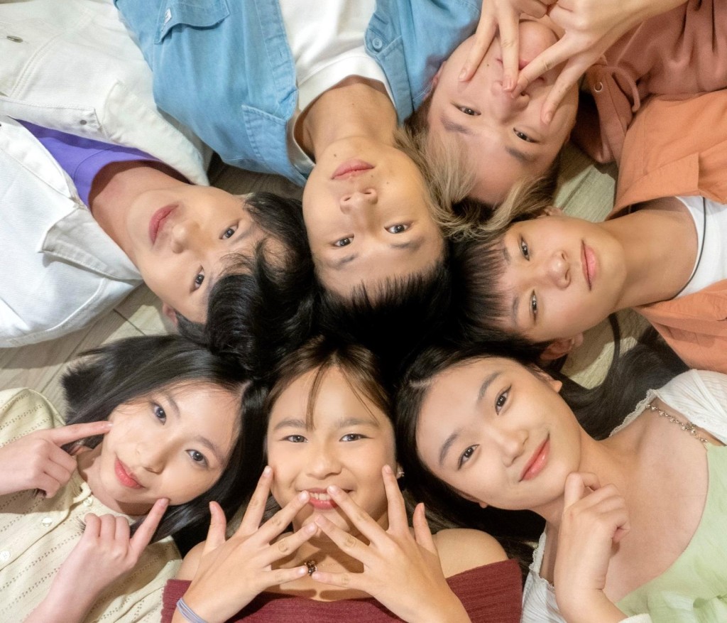 咖啡廳亦邀請「GenZ」表演者，在五月指定日子帶來現場音樂表演。