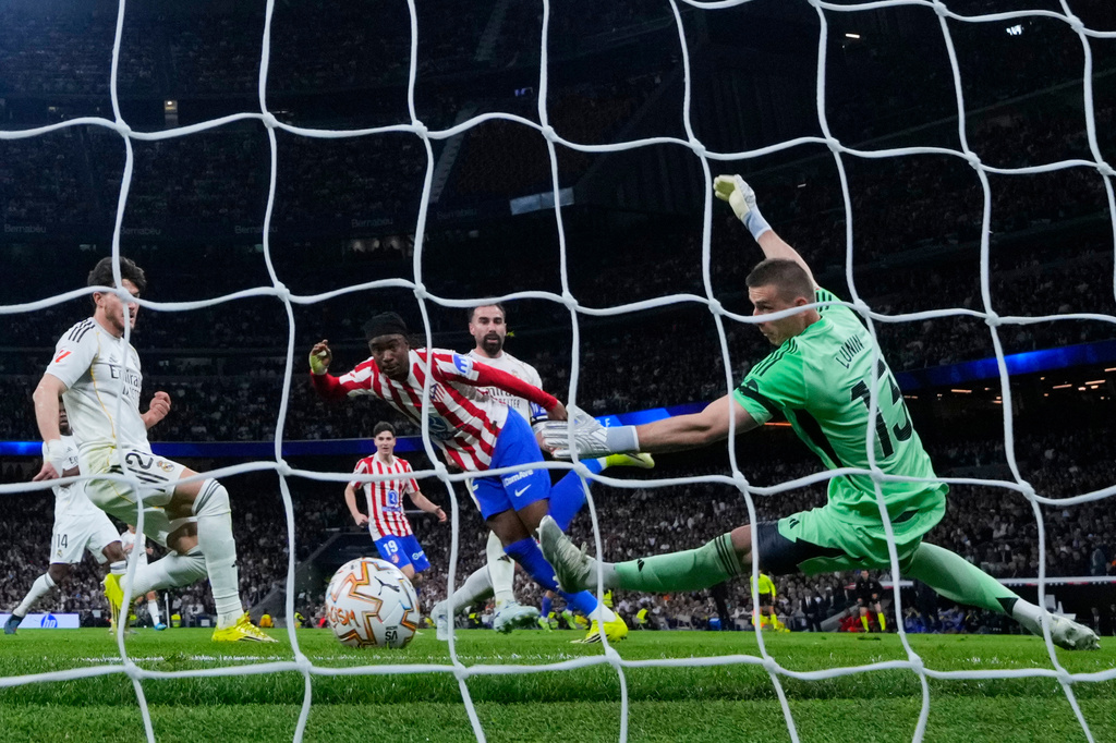 盧卡文為馬體會打開紀錄。美聯社