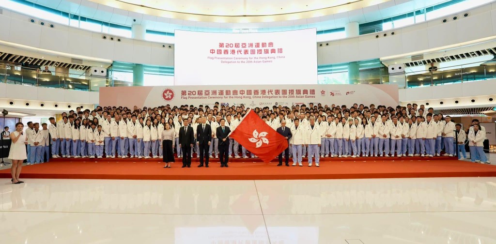 今届港队派出共580名运动员出战。