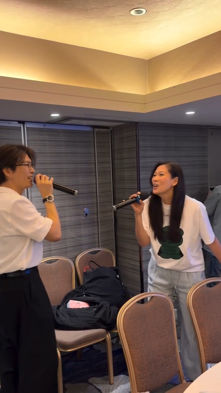 張景淳早前被指暗寸林淑敏「是狼扮好人」,其後他特別上載與林淑敏的合唱影片,力證二人關係好。 張景淳早前被指暗寸林淑敏「是狼扮好人」,其後他特別上載與林淑敏的合唱影片,力證二人關係好。