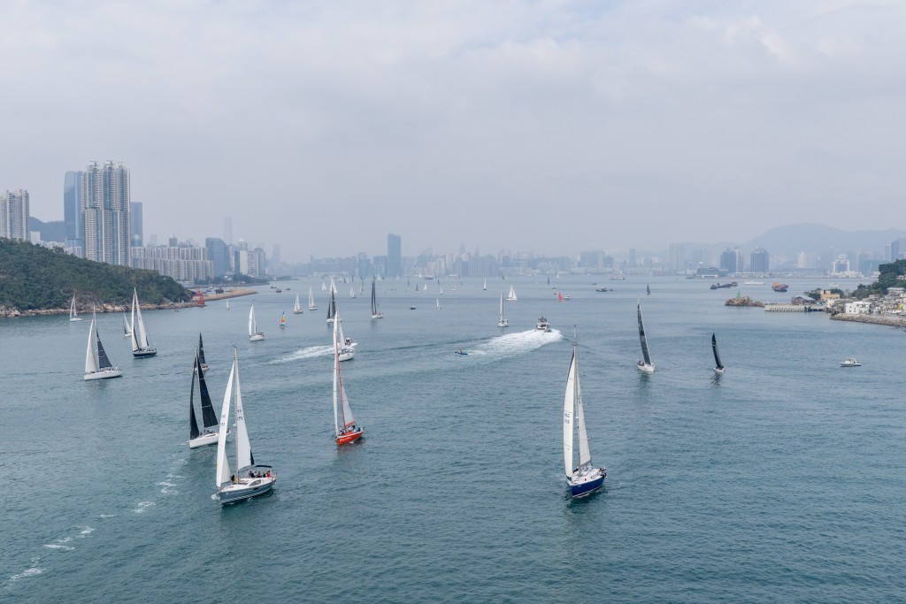 圖為「新鴻基公司香港環島帆船大 賽」——今季Top Dog盃帆船聯賽的第二 場賽事。 筆者提供