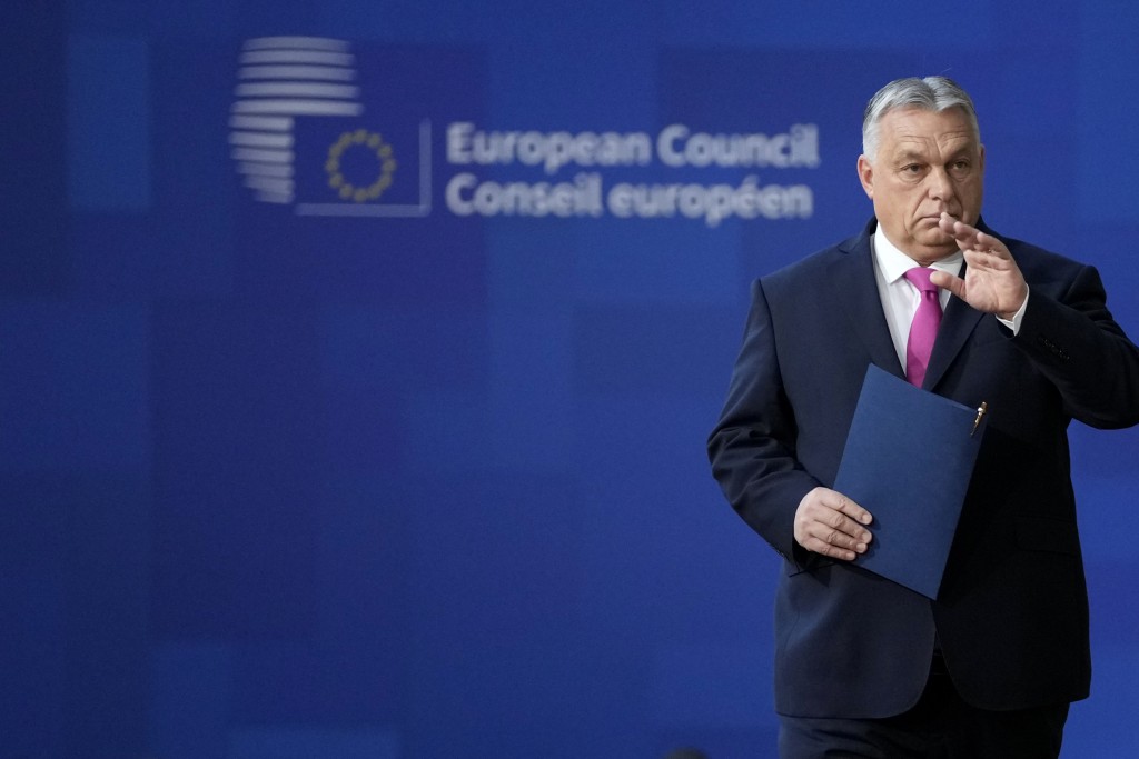 匈牙利總理歐爾班最終決定棄權，解開了歐盟啟動烏克蘭入盟談判的死結。美聯社