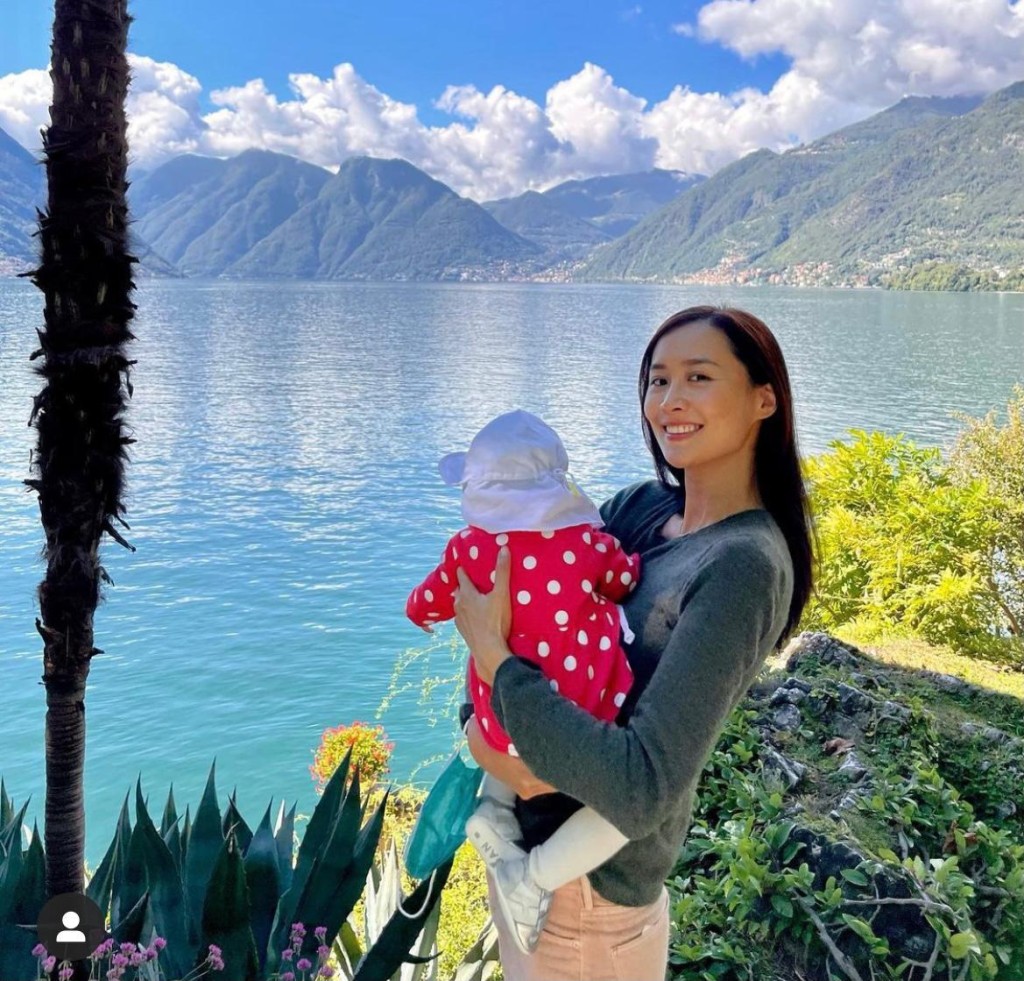 法拉今年初誕下女兒。