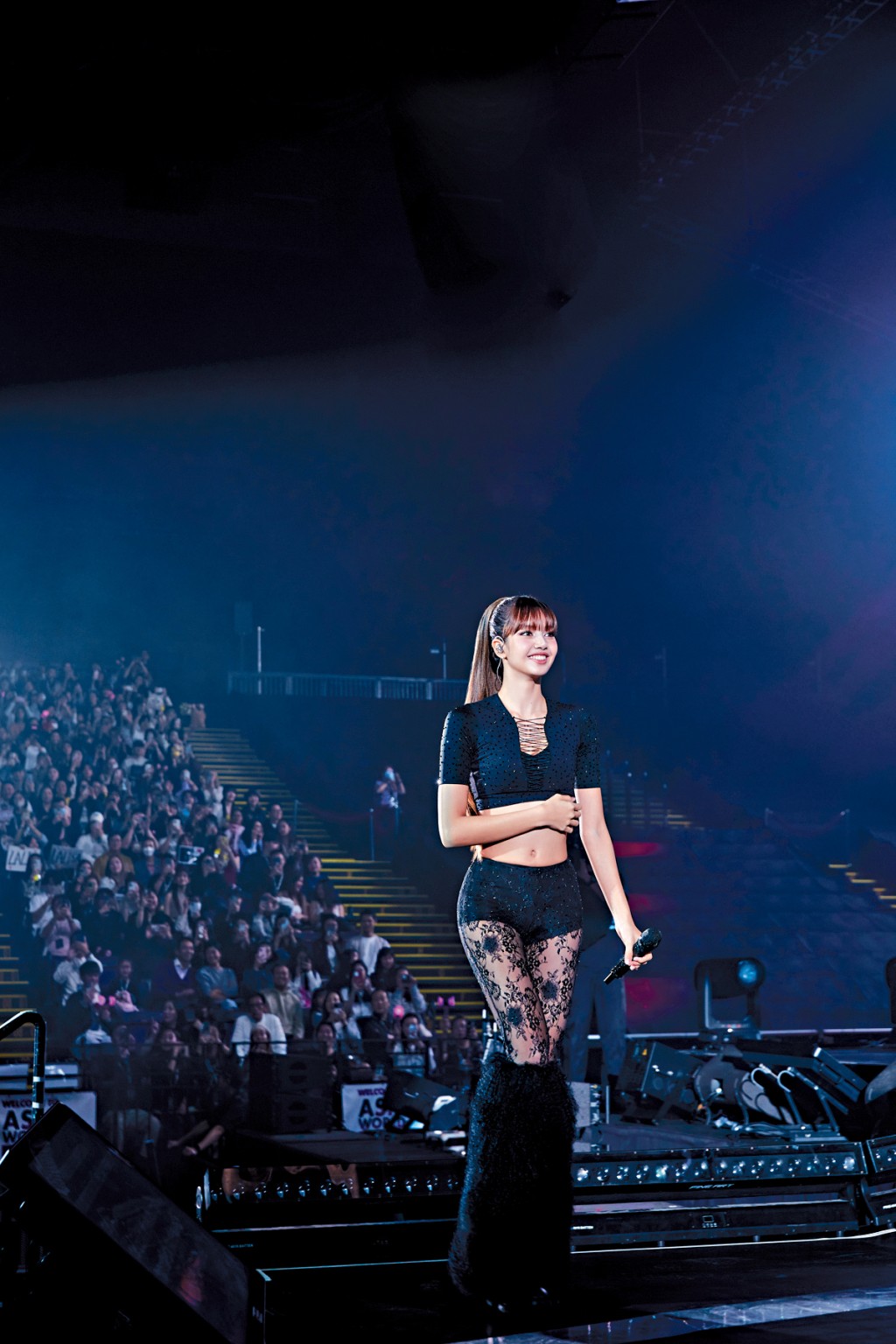 Lisa前晚在香港舉行巡演最後一站，可惜身體狀況欠佳。