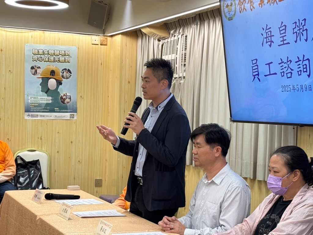 丘燿誠表示,目前仍未能聯絡僱主,且人事部同事亦未有鎖匙回公司取回人事資料。郭穎彤攝 丘燿誠表示,目前仍未能聯絡僱主,且人事部同事亦未有鎖匙回公司取回人事資料。郭穎彤攝