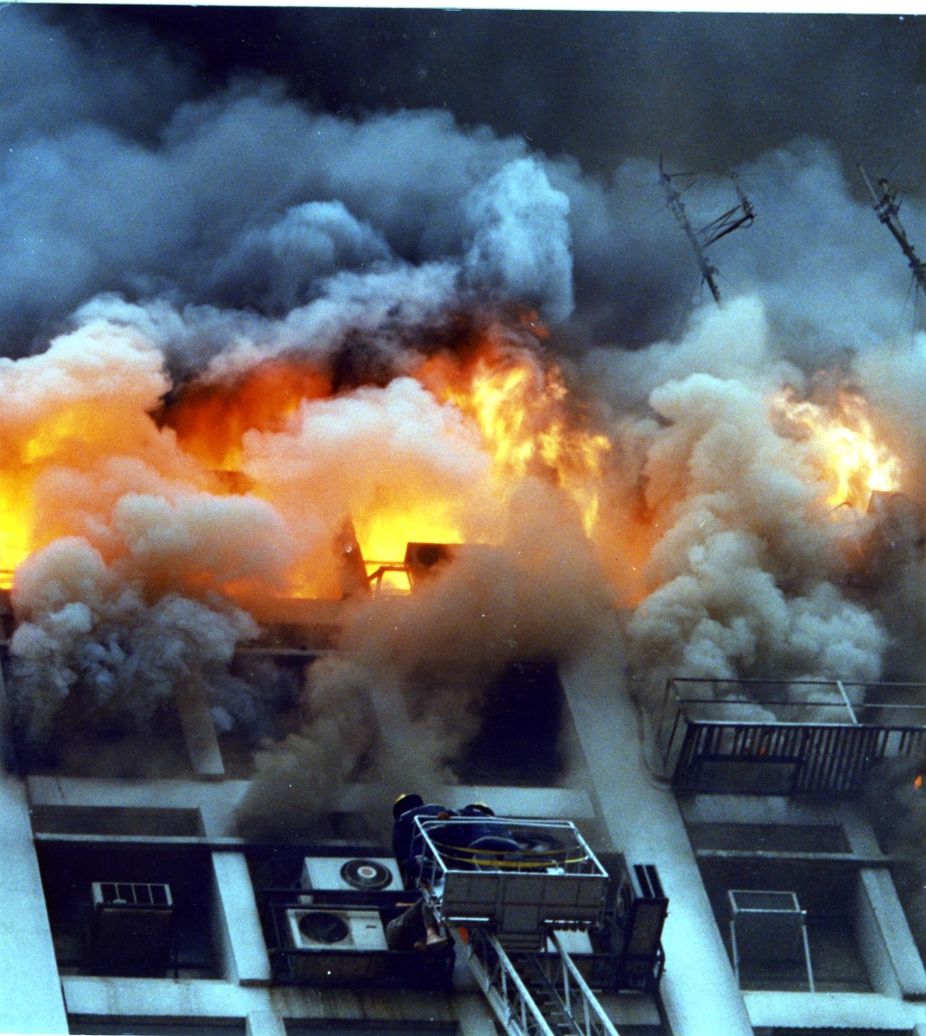 1996年嘉利大廈發生五級火警。資料圖片