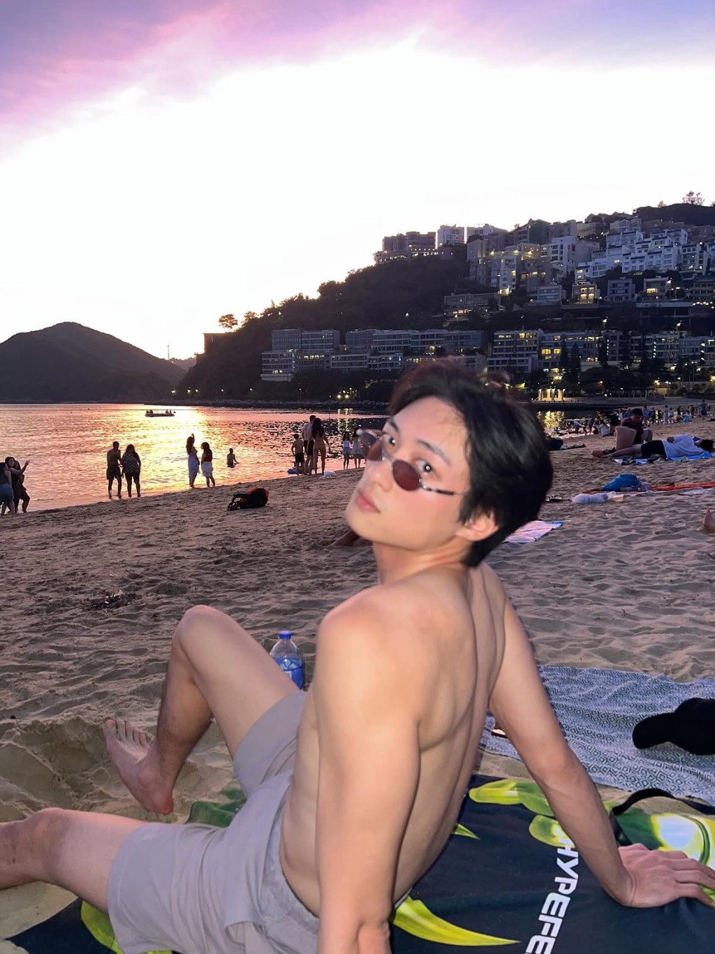 Mark吳俊峰曾演同志角色。