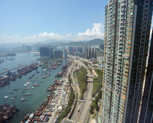 網民置業後同事反而潑冷水。示意圖片，非涉事單位