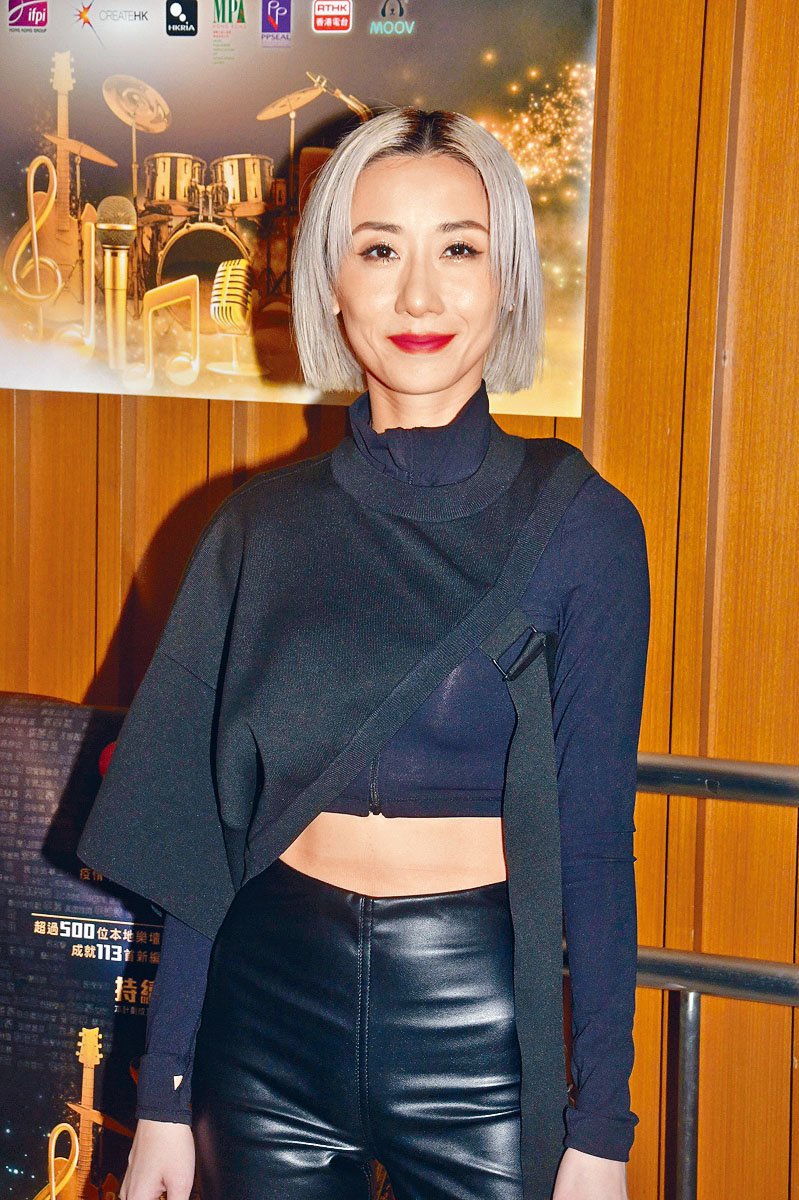 泳兒獲孫燕姿私下給予意見。