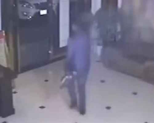 賊仔腳味臭醒屋主。網上圖片