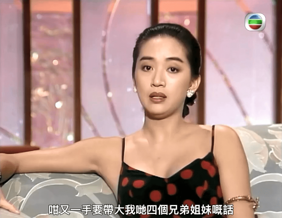 梅艷芳明白梅媽並非幸福的婦女，因此好體諒母親當時丈夫已離世，獨力撫養四個子女的艱辛。