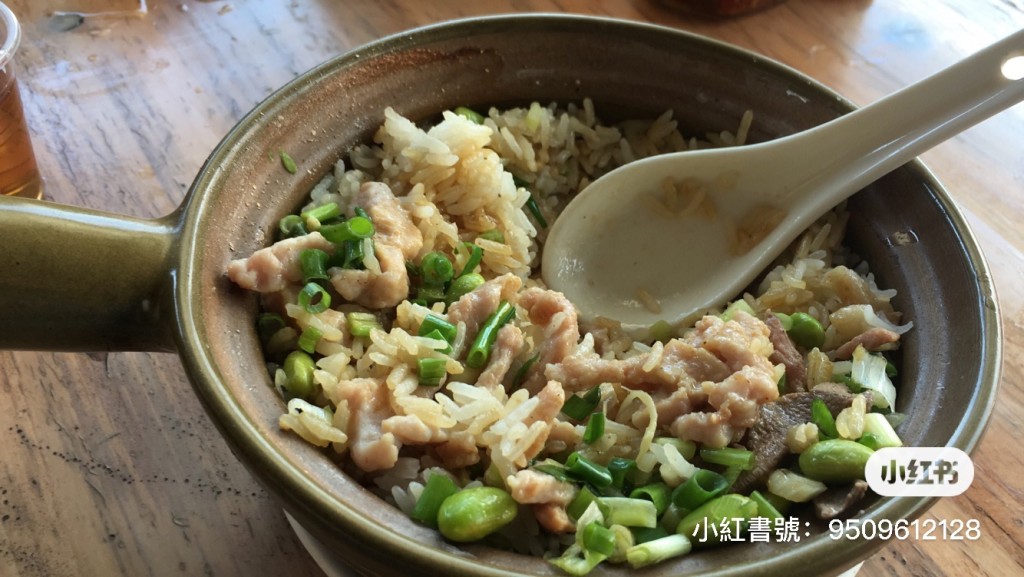 網民表示在廣州可以吃到$6人民幣的煲仔飯！（圖片來源：小紅書@肯不德基）