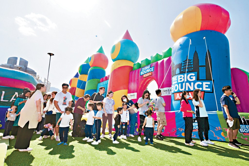 永明邀請仁濟醫院旗下逾200名幼稚園及幼兒中心學生與家長率先試玩。