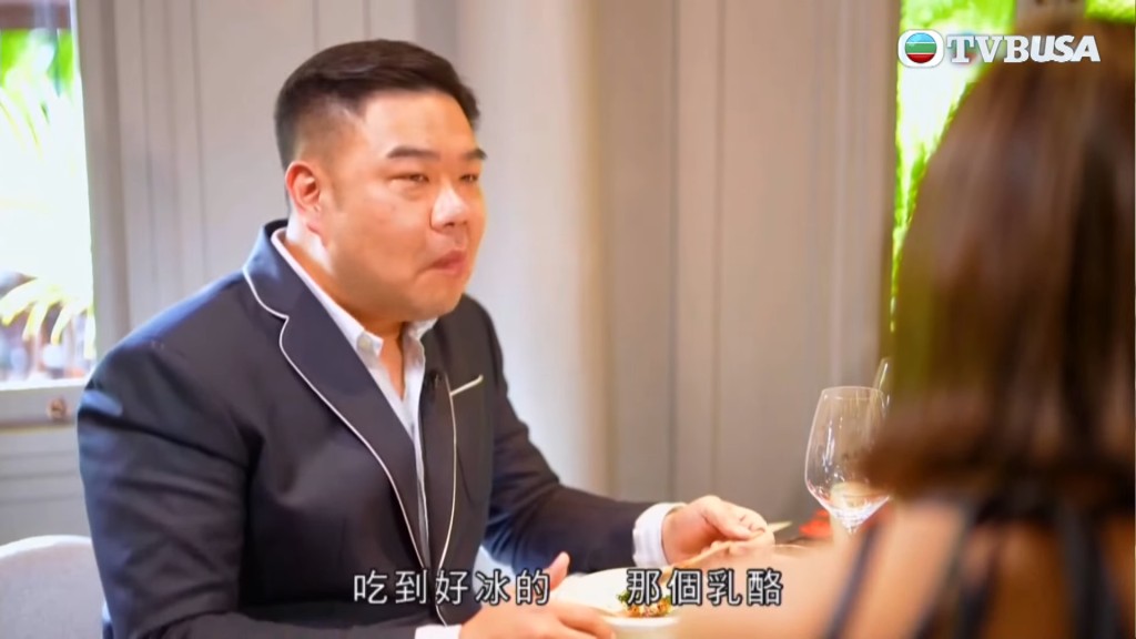 2010年他與高海寧、陳敏之主持TVB飲食節目《為食一條街》。