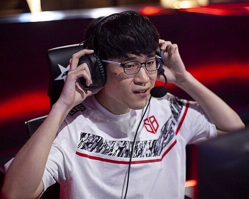 金长谦涉发表辱华言论被处罚。网图