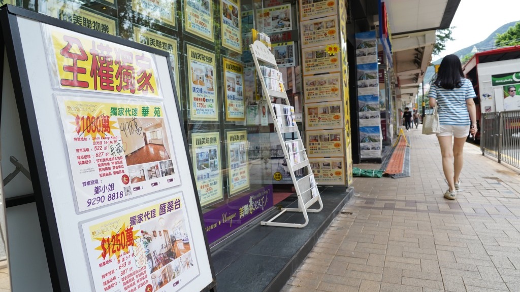 樓市減辣︱李家超:減辣後需時觀察市場變化 樂建居會按情況適時推出