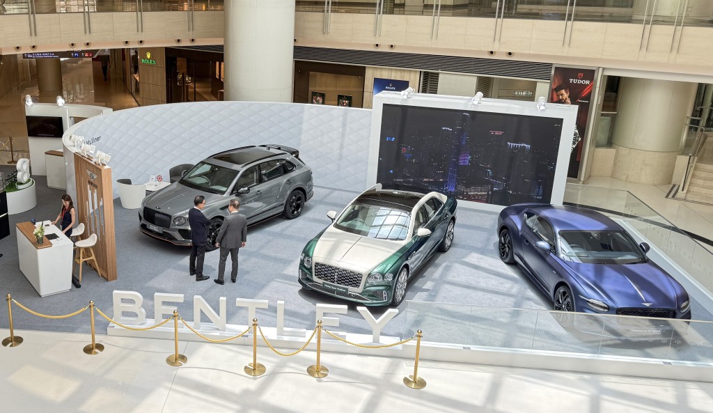 Bentley HK-DCH舉辦The Touch of Mulliner Exhibition:展覽重點展示三款新車,包括首次在港亮相的全新Flying Spur Mulliner、型魅十足Bentayga S Black Edition與PHEV充電混能Continental GT Speed。