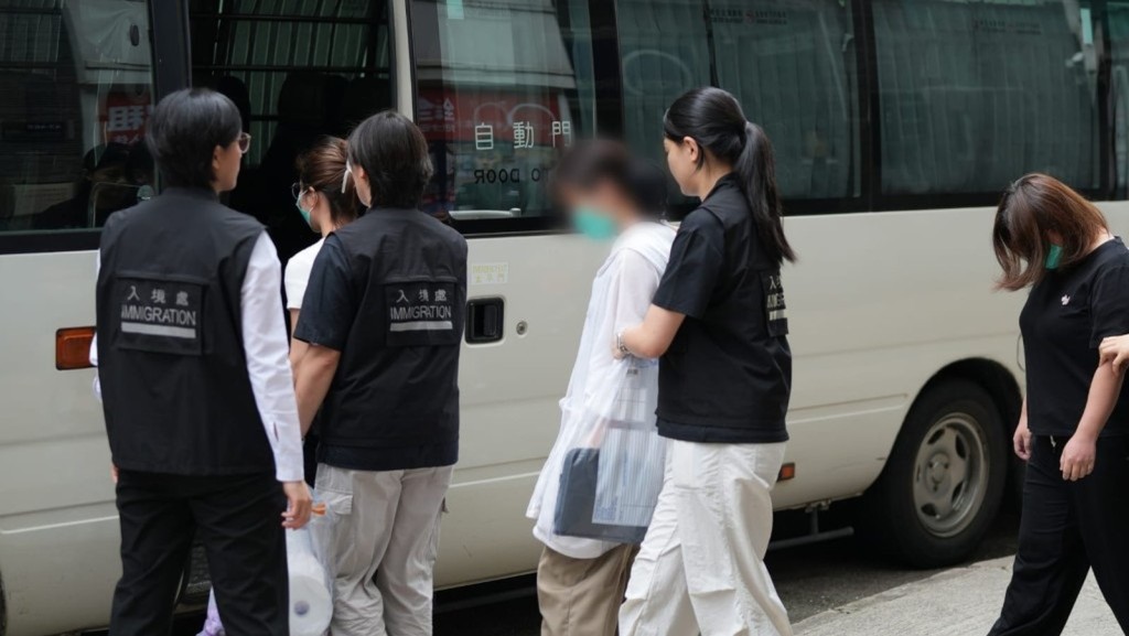 黑工︱首8個月拘407名僱主涉聘非法勞工 較去年月均激增近兩成 756名黑工遭檢控升12%