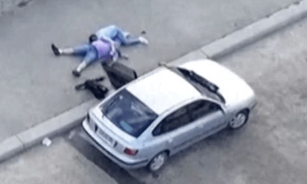 最終鮑里斯夫婦被近距離射殺，相擁而亡。X@bonusik28 / 路透社