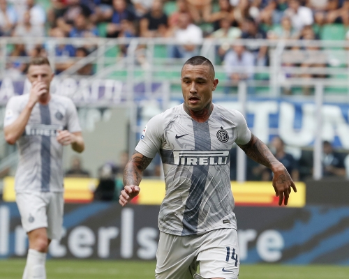 尼恩高兰或过一个不快乐圣诞。AP