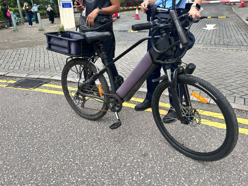 被扣查的电动单车。
