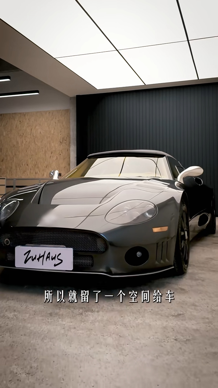 擺放了一輛靚車,不過吳彥祖澄清這部車只是借來的。 擺放了一輛靚車,不過吳彥祖澄清這部車只是借來的。