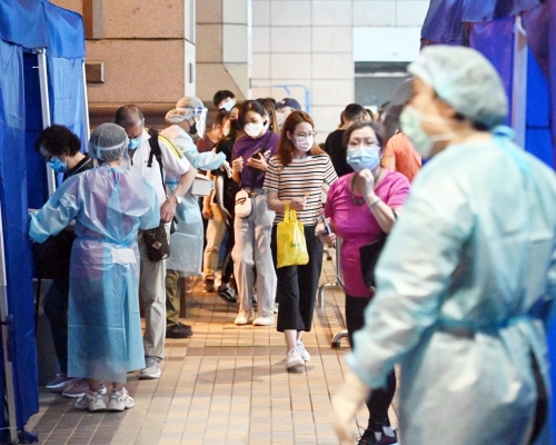 政府延長新都城中心二期商場流動採樣站的服務日期至明日。資料圖片
