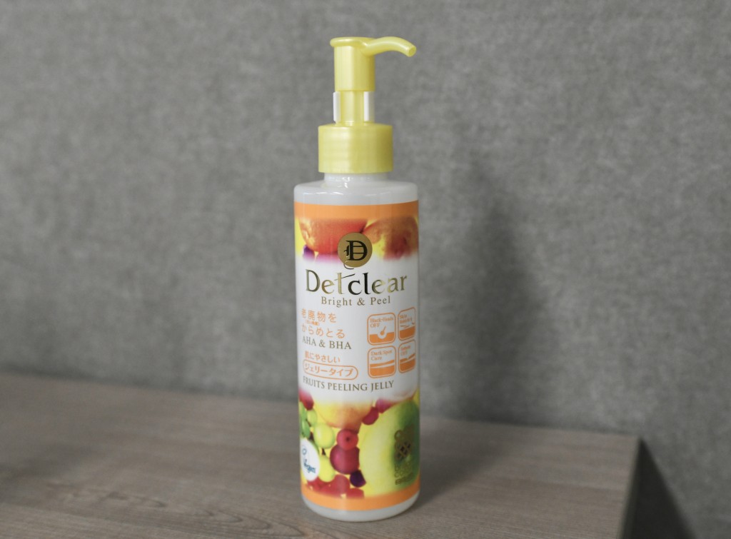 Detclear「水果煥膚去角質啫喱」,酸鹼值過低,二噁烷也超出歐盟標準。 Detclear「水果煥膚去角質啫喱」,酸鹼值過低,二噁烷也超出歐盟標準。