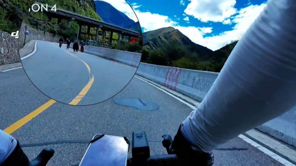 有在西藏騎單車旅行的車友遭氂牛狂追3分鐘。抖音@逸游