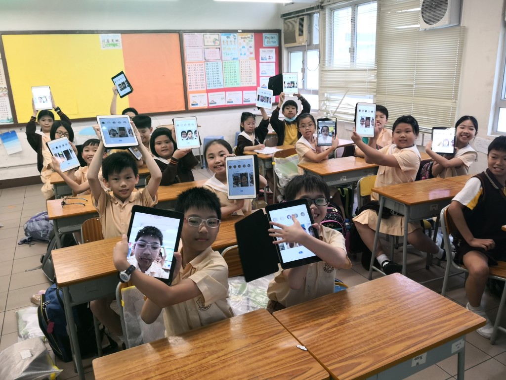 新冠疫情促使本港學校的視藝科，以更多元化的形式授課。