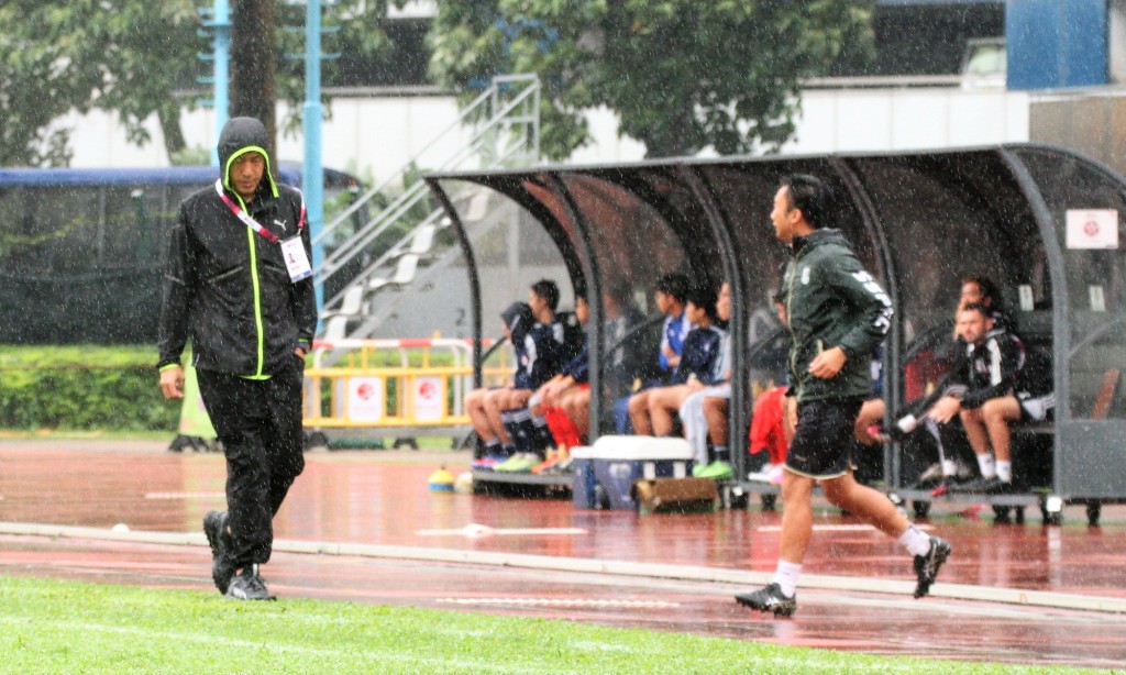 深水埗教练郭嘉诺(左)表示来季将会离队。陆永鸿摄
