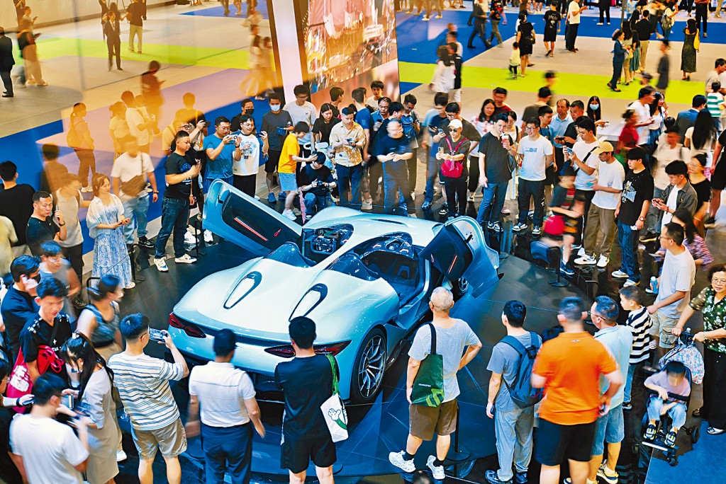 大灣區車展在深圳國際會展中心舉行,展覽期間,共舉辦品牌發布會50多場。