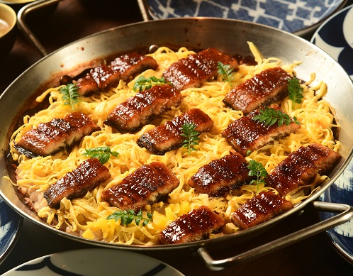 Paella $348
將日式鰻魚飯以西班牙燴飯方法烹調而成，飯粒分明煙韌帶點焦香、層次豐富。