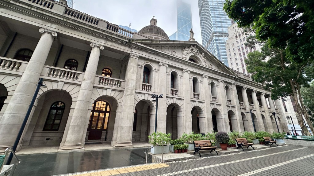 行会接纳司法人员薪常会建议 法官及司法人员加薪2%