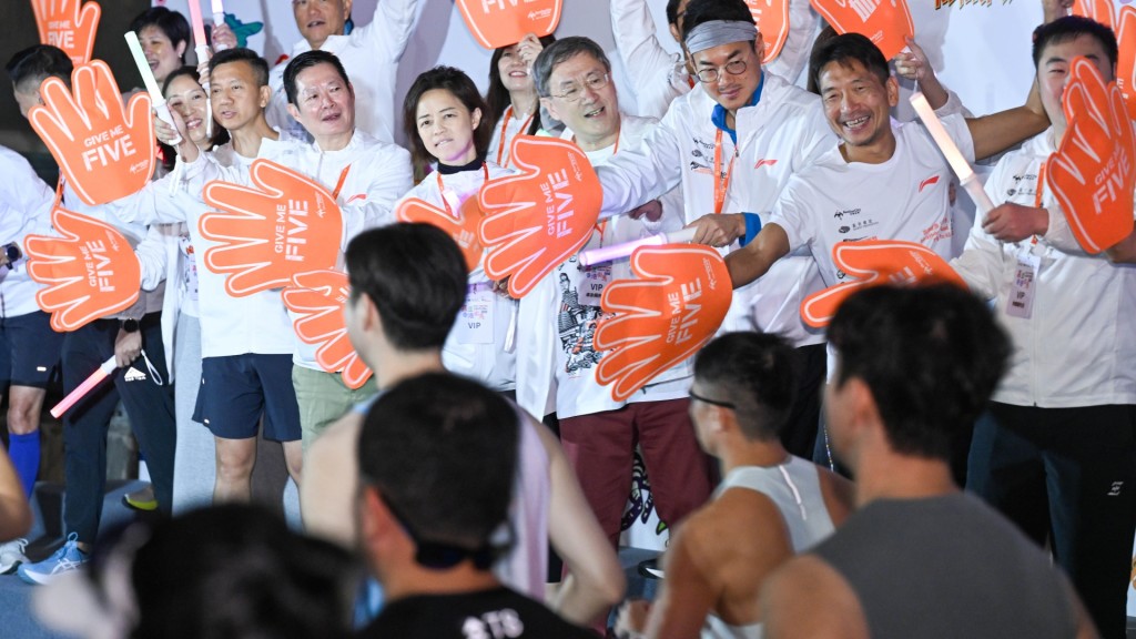 「香港街馬2025」 今早舉行，於清晨開跑。政府新聞處圖片