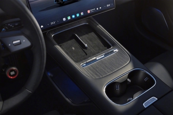 新一代小米SU7內飾官圖首發。