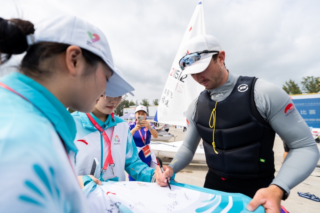 贝俊龙的金牌,是港队于全运会历来第12面金牌。中国香港帆船运动总会图片 贝俊龙的金牌,是港队于全运会历来第12面金牌。中国香港帆船运动总会图片
