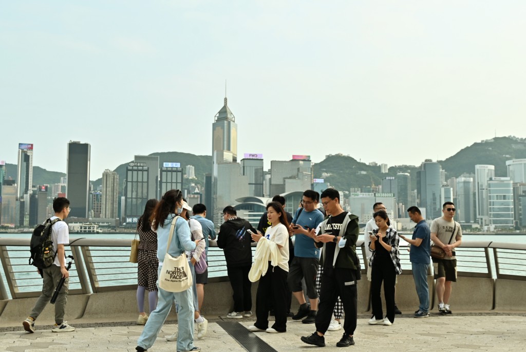徐英偉說，需要有足夠人手才能夠維持香港高質量的酒店服務水平。資料圖片