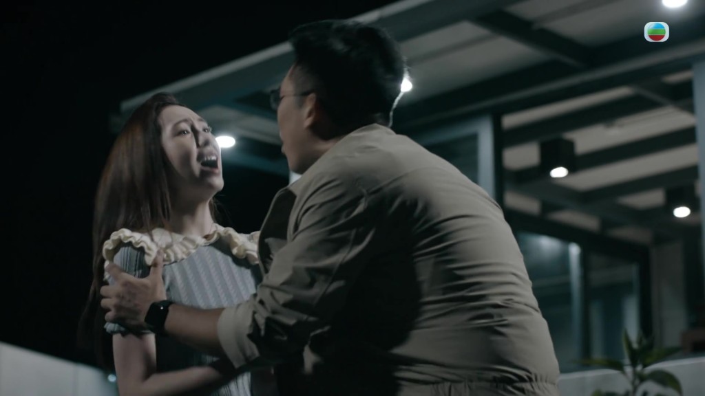 李海銅演梁皓楷的小三，惡女上身又鬧又摑，最後被男方殺死。