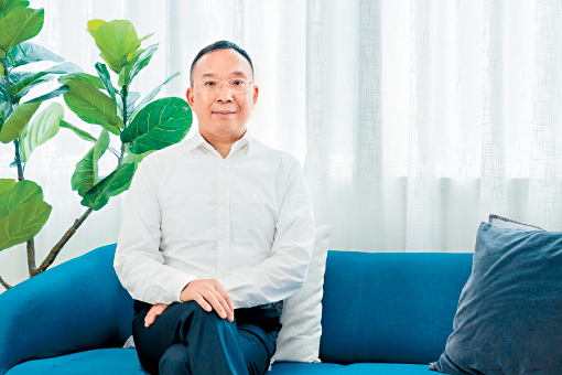 HIZERO創辦人李開玖回憶,當初不忍心妻子滿頭大汗清潔地板,因而研發拖地機,豈料成就一盤生意。