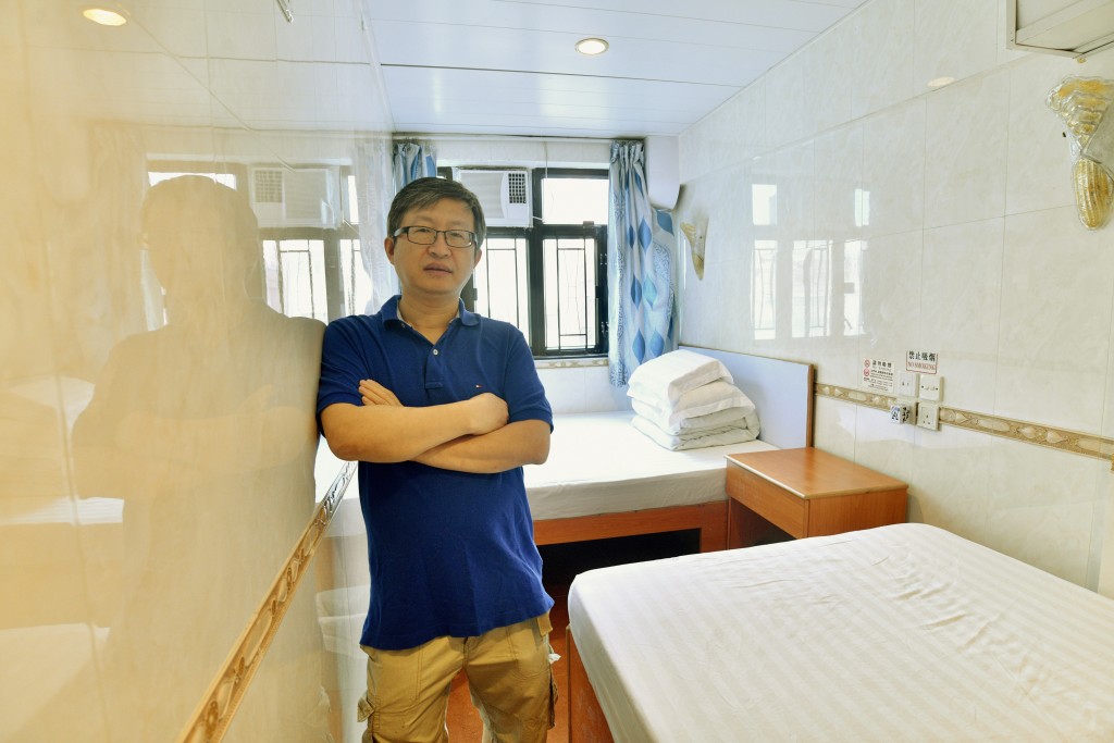 Steve Chan表示，國慶假期超過9成客人來自內地，95%房間2周前已被預訂。盧江球攝