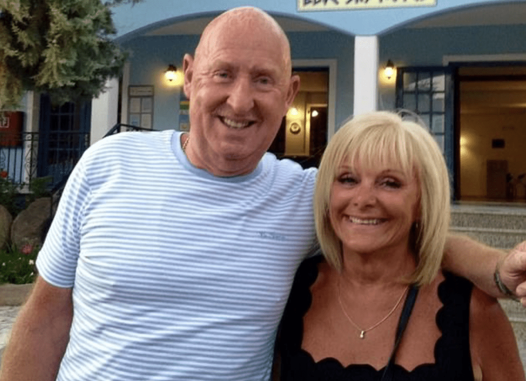 69 岁建筑商库柏与太太到红海观光胜地胡加达度假，未料却遇上悲剧。