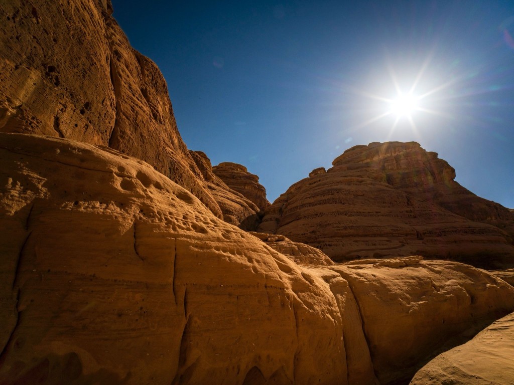 拍摄器材：哈苏X2D II, XCD20-35mm镜头， 拍摄地点：沙地阿拉伯埃尔奥拉。
