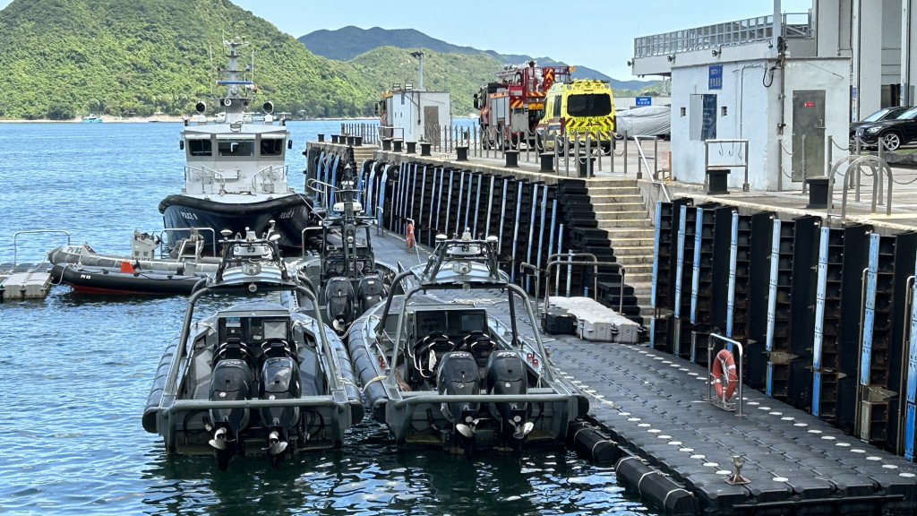 水警海關西貢聯合緝私 檢410萬元貨包括燕窩電話等