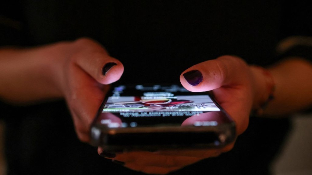 希臘由明年開始，禁止15歲以下兒童使用社交媒體。路透社