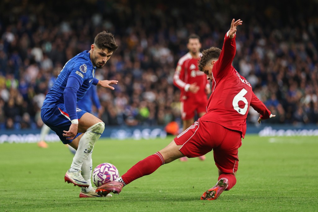 柏度尼圖善於利用個人技術及空間感撕破對手防線。美聯社