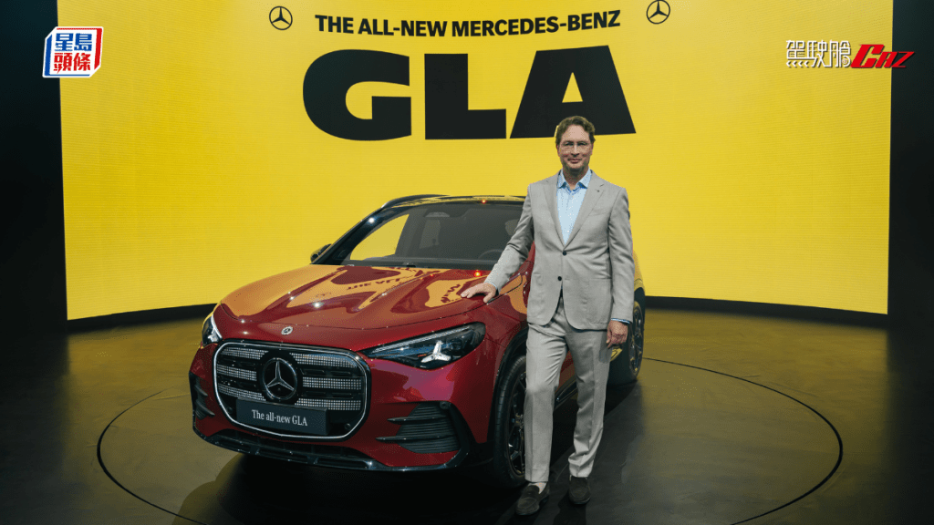 平治Mercedes-Benz首席執行官Ola Källenius，昨天(7月29日)在波蘭首都華沙向傳媒及嘉賓介紹全新GLA車系。