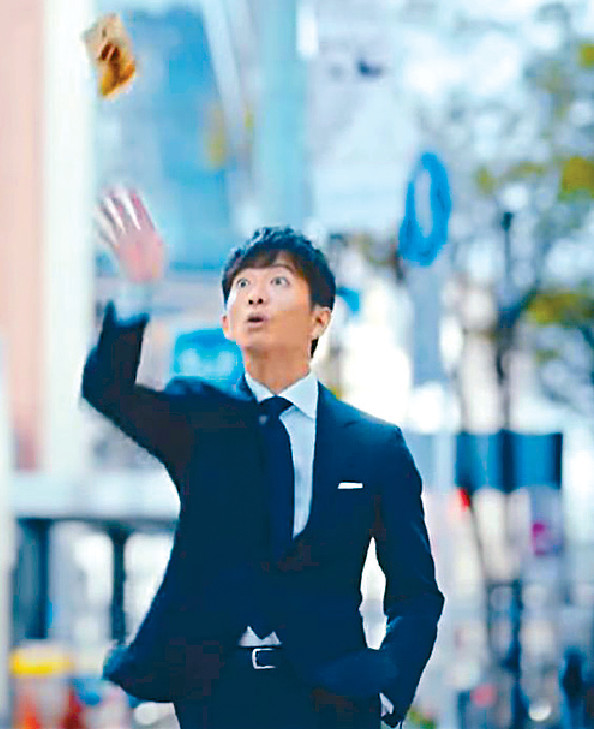 ■木村拓哉在銀座街頭拍攝廣告。
